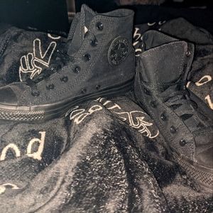 Black/Black Converse high tops